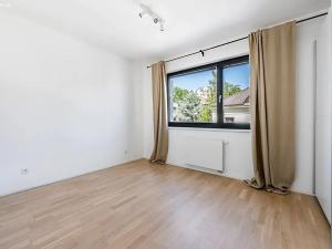 Pronájem bytu 2+kk, Praha - Vinohrady, Perucká, 46 m2