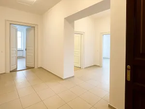 Pronájem bytu 3+1, Praha, 144 m2