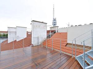 Pronájem bytu 2+kk, Praha - Vinohrady, náměstí Jiřího z Poděbrad, 160 m2