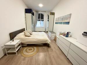 Pronájem bytu 5+kk, Brno, náměstí 28. října, 136 m2