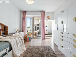 Prodej bytu 3+kk, Oslavany, náměstí 13. prosince, 76 m2