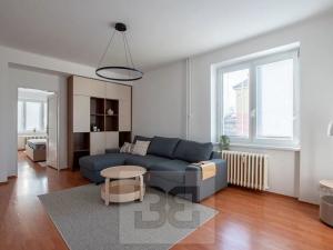 Pronájem bytu 2+kk, Praha - Záběhlice, Jabloňová, 52 m2