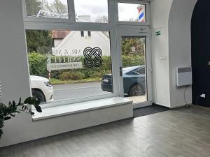 Pronájem obchodního prostoru, Průhonice, Hlavní, 59 m2