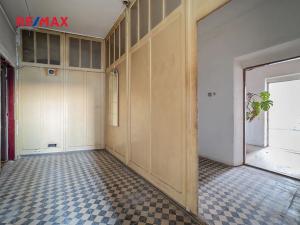 Prodej rodinného domu, Staré Město, nám. Osvobození, 444 m2