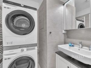 Prodej bytu 2+kk, Praha - Dolní Počernice, U konečné, 61 m2