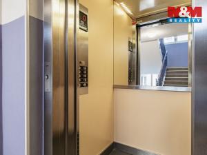 Prodej bytu 1+1, Praha - Libeň, náměstí Na Balabence, 31 m2