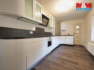 Prodej rodinného domu, Lešany, 160 m2