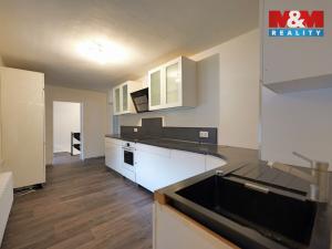 Prodej rodinného domu, Lešany, 160 m2