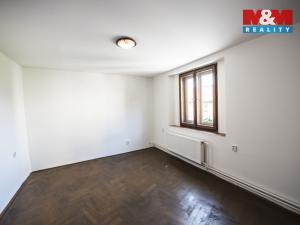 Pronájem bytu 3+1, Nechanice, Husovo nám., 98 m2