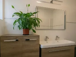 Prodej rodinného domu, Králův Dvůr, Na Vinohradech, 95 m2