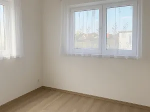 Prodej rodinného domu, Králův Dvůr, Na Vinohradech, 95 m2