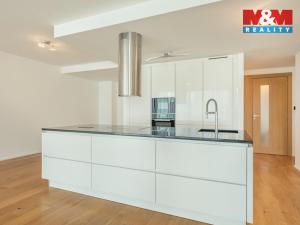 Prodej rodinného domu, Praha - Libuš, V Hrobech, 279 m2