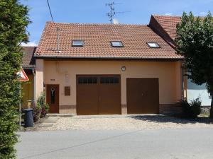 Prodej rodinného domu, Vojkovice, 200 m2