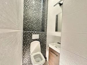 Pronájem bytu 2+kk, Praha - Strašnice, V olšinách, 45 m2