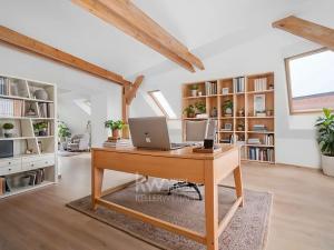 Prodej bytu 5+kk, Praha - Dejvice, Buzulucká, 239 m2