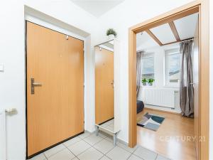 Pronájem bytu 2+kk, Praha, Bohdanečská, 47 m2