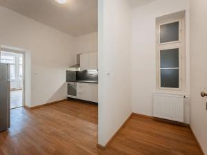 Pronájem bytu 2+kk, Praha - Nové Město, Lípová, 41 m2