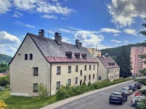 Pronájem bytu 4+1, Tanvald, U Stadionu, 78 m2