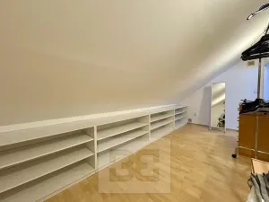 Pronájem rodinného domu, Česká, 200 m2