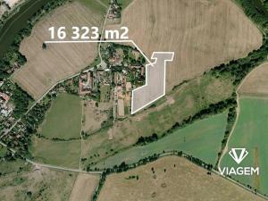 Prodej pole, Praha - Lipence, 16323 m2