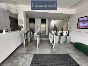 Pronájem kanceláře, Praha - Dejvice, Evropská, 407 m2