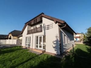 Prodej rodinného domu, Popovičky, Na Skalce, 340 m2