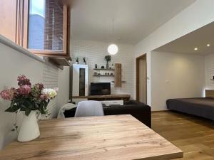 Pronájem bytu 1+kk, Praha - Vinohrady, Uruguayská, 38 m2