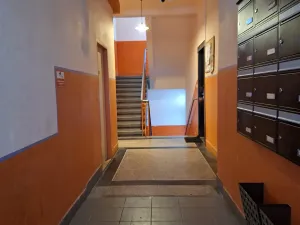 Pronájem bytu 2+kk, Praha - Vysočany, Novovysočanská, 45 m2