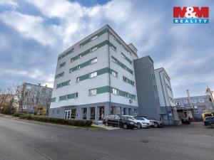 Pronájem kanceláře, Louny, Březinova, 210 m2