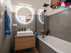 Prodej bytu 3+1, Praha - Karlín, Molákova, 64 m2