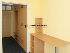 Pronájem bytu 1+1, Zlín, Štefánikova, 28 m2