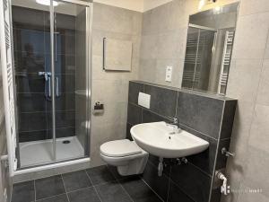 Pronájem bytu 1+kk, Praha - Hlubočepy, Fabiánové, 31 m2