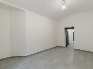 Pronájem obchodního prostoru, Praha - Žižkov, Ježkova, 64 m2