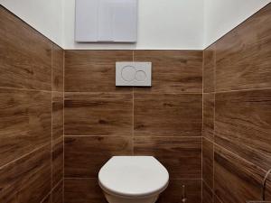 Pronájem bytu 2+1, Rychnov nad Kněžnou, Mírová, 55 m2