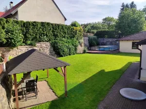 Prodej rodinného domu, Lešany, 272 m2