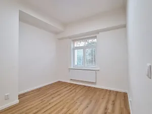 Pronájem bytu 3+kk, Praha - Břevnov, Bělohorská, 70 m2