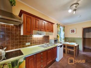 Prodej rodinného domu, Horní Maršov, 483 m2