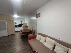 Prodej bytu 3+kk, Praha - Troja, Lublinská, 67 m2