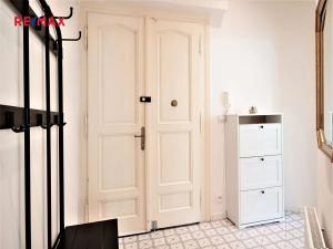 Pronájem bytu 3+kk, Praha - Karlín, Křižíkova, 75 m2