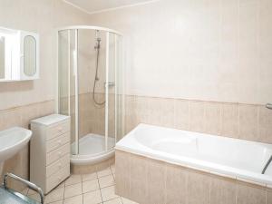 Pronájem bytu 3+kk, Praha - Smíchov, U Nikolajky, 120 m2