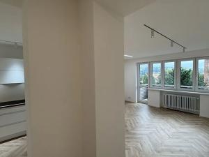 Pronájem bytu 2+1, Zlín, Věžové domy, 65 m2