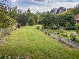 Prodej rodinného domu, Uhersko, 140 m2