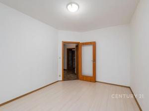 Pronájem atypického bytu, Starý Plzenec, Máchova, 60 m2