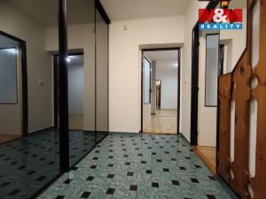 Pronájem bytu 3+1, Jindřichův Hradec - Jindřichův Hradec III, Sídliště, 68 m2