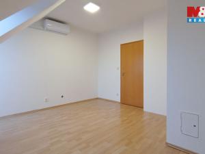 Prodej bytu 2+1, Bílovice nad Svitavou, Lesní, 53 m2