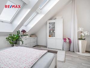 Prodej bytu 1+kk, Tuchoměřice, Ke Kovárně, 53 m2