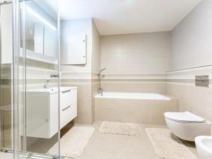 Pronájem bytu 3+kk, Praha - Břevnov, Šlikova, 110 m2