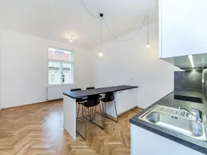 Prodej bytu 2+kk, Praha - Vršovice, Na spojce, 54 m2