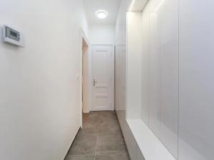 Prodej bytu 2+kk, Praha - Vršovice, Na spojce, 54 m2