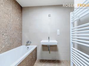 Pronájem bytu 3+kk, Praha - Košíře, Starokošířská, 75 m2